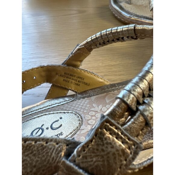 B.O.C Size 6.5 Metallic Gold Thong Casual Sandals With Buckle Closure - Picture 7 of 8